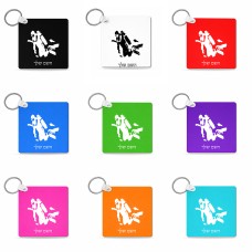 מחזיק מפתחות בצורת ריבוע בעיצוב אישי עם השם שלך בעיצוב צוללן גודל המחזיק 5 × 5 ס"מ