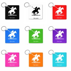 מחזיק מפתחות בצורת ריבוע בעיצוב אישי עם השם שלך בעיצוב שחקן פולו - סוס גודל המחזיק 5 × 5 ס"מ