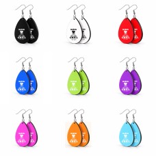 זוג עגילים בצורת טיפה בעיצוב אישי עם השם שלך בעיצוב מלך הגריל גודל העגילים 2.5 × 3.8 ס"מ