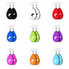 זוג עגילים בצורת טיפה בעיצוב אישי עם השם שלך בעיצוב גלישה - גלישה גודל העגילים 2.5 × 3.8 ס"מ