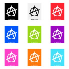 שלט אלומיניום גדול לחדר בעיצוב אישי עם השם שלך בעיצוב אנרכיה גודל השלט 20 × 25 ס"מ.