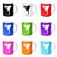 ספל תה \ קפה בעיצוב אישי עם השם שלך בעיצוב ברייקדאנס גודל הספל 325 מ"ל