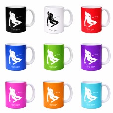 ספל תה \ קפה בעיצוב אישי עם השם שלך בעיצוב סקי גודל הספל 325 מ"ל