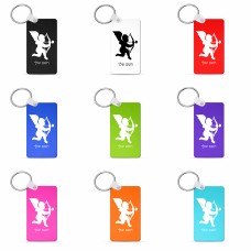 מחזיק מפתחות בצורת מלבן בעיצוב אישי עם השם שלך בעיצוב קופידון גודל המחזיק 6 × 4 ס"מ