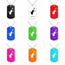 שרשרת דיסקיט מאלומיניום בעיצוב אישי עם השם שלך בעיצוב כינור גודל הדיסקיט 2.9 × 5 ס"מ