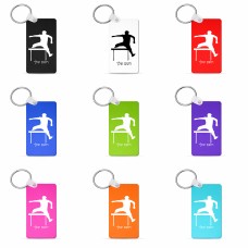 מחזיק מפתחות בצורת מלבן בעיצוב אישי עם השם שלך בעיצוב קפיצת משוכות גודל המחזיק 6 × 4 ס"מ