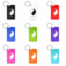 מחזיק מפתחות בצורת מלבן בעיצוב אישי עם השם שלך בעיצוב סמל יינג יאנג גודל המחזיק 6 × 4 ס"מ