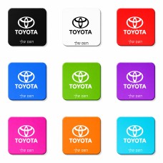 מגנט למקרר בעיצוב אישי עם השם שלך בעיצוב טויוטה גודל המגנט 6.5 × 6.5 ס"מ