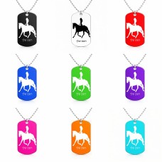 שרשרת דיסקיט מאלומיניום בעיצוב אישי עם השם שלך בעיצוב קאוגירל - אישה גודל הדיסקיט 2.9 × 5 ס"מ