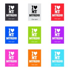 שלט אלומיניום קטן לחדר בעיצוב אישי עם השם שלך בעיצוב אוהבת את החבר שלי גודל השלט 15 × 20 ס"מ.