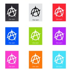 שלט אלומיניום קטן לחדר בעיצוב אישי עם השם שלך בעיצוב אנרכיה גודל השלט 15 × 20 ס"מ.