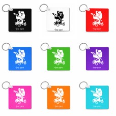 מחזיק מפתחות בצורת ריבוע בעיצוב אישי עם השם שלך בעיצוב עגלת תינוק גודל המחזיק 5 × 5 ס"מ