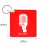 מחזיק מפתחות בצורת ריבוע בעיצוב אישי עם השם שלך בעיצוב מיקרופון גודל המחזיק 5 × 5 ס"מ