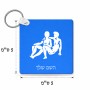 מחזיק מפתחות בצורת ריבוע בעיצוב אישי עם השם שלך בעיצוב מזלות - תאומים גודל המחזיק 5 × 5 ס"מ