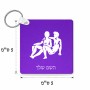 מחזיק מפתחות בצורת ריבוע בעיצוב אישי עם השם שלך בעיצוב מזלות - תאומים גודל המחזיק 5 × 5 ס"מ