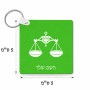מחזיק מפתחות בצורת ריבוע בעיצוב אישי עם השם שלך בעיצוב מזלות - מאזניים גודל המחזיק 5 × 5 ס"מ