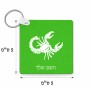 מחזיק מפתחות בצורת ריבוע בעיצוב אישי עם השם שלך בעיצוב מזלות - עקרב גודל המחזיק 5 × 5 ס"מ