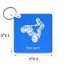מחזיק מפתחות בצורת ריבוע בעיצוב אישי עם השם שלך בעיצוב רוכב טרקטורונים גודל המחזיק 5 × 5 ס"מ