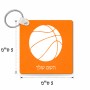מחזיק מפתחות בצורת ריבוע בעיצוב אישי עם השם שלך בעיצוב כדורסל גודל המחזיק 5 × 5 ס"מ