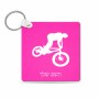 מחזיק מפתחות בצורת ריבוע בעיצוב אישי עם השם שלך בעיצוב רוכב אופניים גודל המחזיק 5 × 5 ס"מ