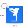 מחזיק מפתחות בצורת ריבוע בעיצוב אישי עם השם שלך בעיצוב ברייקדאנס גודל המחזיק 5 × 5 ס"מ