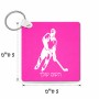 מחזיק מפתחות בצורת ריבוע בעיצוב אישי עם השם שלך בעיצוב שחקן הוקי גודל המחזיק 5 × 5 ס"מ