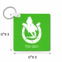 מחזיק מפתחות בצורת ריבוע בעיצוב אישי עם השם שלך בעיצוב פרסה וסוס גודל המחזיק 5 × 5 ס"מ