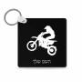 מחזיק מפתחות בצורת ריבוע בעיצוב אישי עם השם שלך בעיצוב מוטוקרוס גודל המחזיק 5 × 5 ס"מ