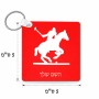 מחזיק מפתחות בצורת ריבוע בעיצוב אישי עם השם שלך בעיצוב שחקן פולו - סוס גודל המחזיק 5 × 5 ס"מ
