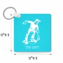 מחזיק מפתחות בצורת ריבוע בעיצוב אישי עם השם שלך בעיצוב ילד סקייטבורד גודל המחזיק 5 × 5 ס"מ