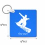 מחזיק מפתחות בצורת ריבוע בעיצוב אישי עם השם שלך בעיצוב סנובורדיסט גודל המחזיק 5 × 5 ס"מ