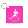 מחזיק מפתחות בצורת ריבוע בעיצוב אישי עם השם שלך בעיצוב שחקן טניס גודל המחזיק 5 × 5 ס"מ