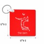 מחזיק מפתחות בצורת ריבוע בעיצוב אישי עם השם שלך בעיצוב שחקן כדורעף גודל המחזיק 5 × 5 ס"מ