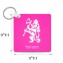 מחזיק מפתחות בצורת ריבוע בעיצוב אישי עם השם שלך בעיצוב אריה גודל המחזיק 5 × 5 ס"מ