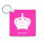 מחזיק מפתחות בצורת ריבוע בעיצוב אישי עם השם שלך בעיצוב כתר מלכותי גודל המחזיק 5 × 5 ס"מ