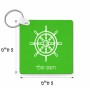 מחזיק מפתחות בצורת ריבוע בעיצוב אישי עם השם שלך בעיצוב הגה - קפטן - ים גודל המחזיק 5 × 5 ס"מ