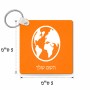 מחזיק מפתחות בצורת ריבוע בעיצוב אישי עם השם שלך בעיצוב עולם גודל המחזיק 5 × 5 ס"מ