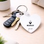 מחזיק מפתחות בצורת לב בעיצוב אישי עם השם שלך בעיצוב רנו גודל המחזיק 5 × 5 ס"מ