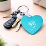 מחזיק מפתחות בצורת לב בעיצוב אישי עם השם שלך בעיצוב 24 ביולי גודל המחזיק 5 × 5 ס"מ