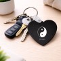 מחזיק מפתחות בצורת לב בעיצוב אישי עם השם שלך בעיצוב סמל יינג יאנג גודל המחזיק 5 × 5 ס"מ