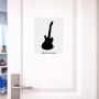שלט אלומיניום גדול לחדר בעיצוב אישי עם השם שלך בעיצוב גיטרה גודל השלט 20 × 25 ס"מ.