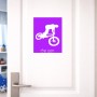 שלט אלומיניום גדול לחדר בעיצוב אישי עם השם שלך בעיצוב רוכב אופניים גודל השלט 20 × 25 ס"מ.