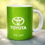ספל תה \ קפה בעיצוב אישי עם השם שלך בעיצוב טויוטה גודל הספל 325 מ"ל