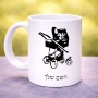 ספל תה \ קפה בעיצוב אישי עם השם שלך בעיצוב עגלת תינוק גודל הספל 325 מ"ל