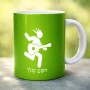 ספל תה \ קפה בעיצוב אישי עם השם שלך בעיצוב נגן גיטרה גודל הספל 325 מ"ל
