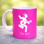 ספל תה \ קפה בעיצוב אישי עם השם שלך בעיצוב נגן גיטרה גודל הספל 325 מ"ל