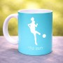 ספל תה \ קפה בעיצוב אישי עם השם שלך בעיצוב שחקנית כדורגל - אישה גודל הספל 325 מ"ל
