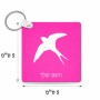 מחזיק מפתחות בצורת ריבוע בעיצוב אישי עם השם שלך בעיצוב לבלוע גודל המחזיק 5 × 5 ס"מ