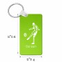 מחזיק מפתחות בצורת מלבן בעיצוב אישי עם השם שלך בעיצוב שחקן כדורגל גודל המחזיק 6 × 4 ס"מ
