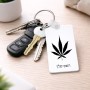 מחזיק מפתחות בצורת מלבן בעיצוב אישי עם השם שלך בעיצוב עלה מריחואנה - גראס גודל המחזיק 6 × 4 ס"מ